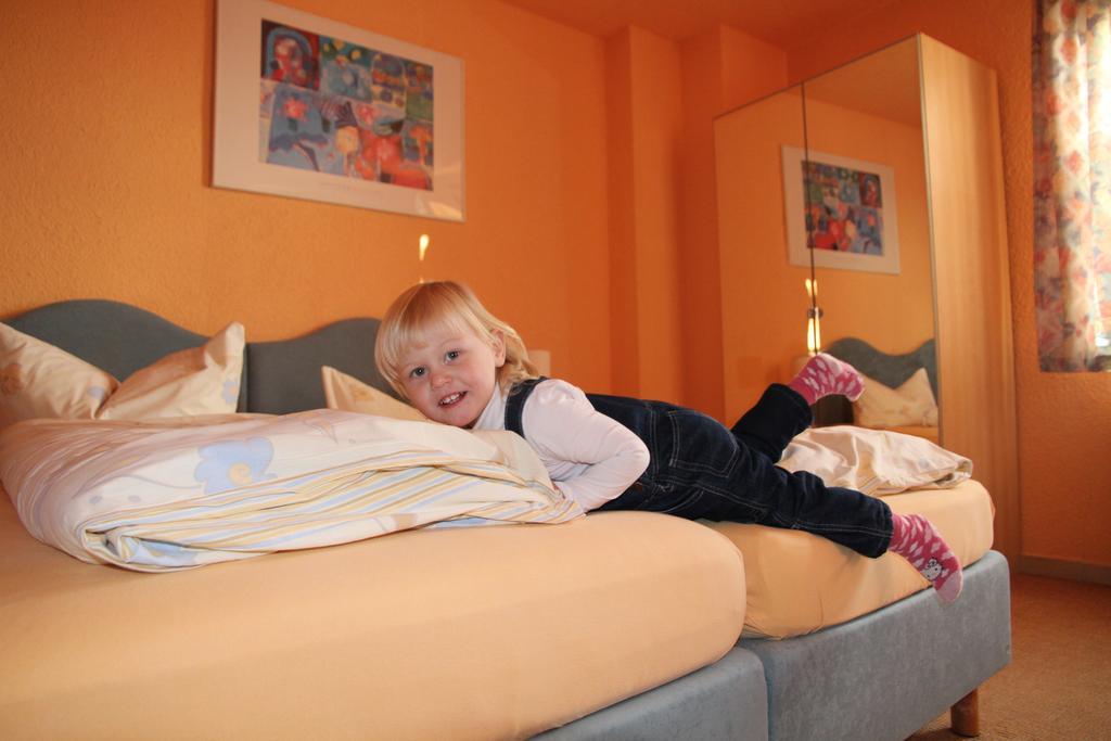 Hotel-Pension Gruene Linde Delitzsch Room photo